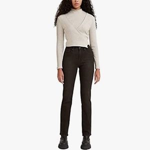 Levi's Women's 724 High Rise Straight Jeans NWT